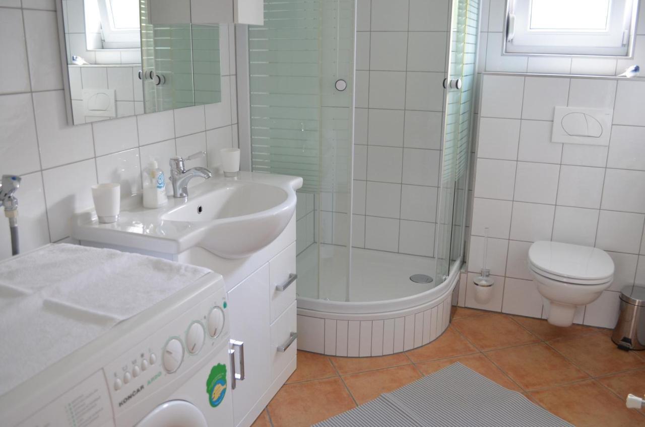 Villa Manuela Draga Bašćanska 部屋 写真
